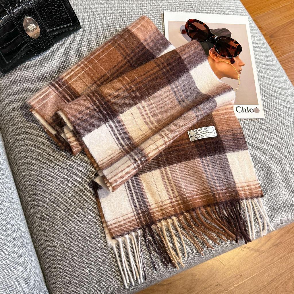 2025 Unisex 100% Wool Scarf: Versatile and Warm for Autumn & Winter