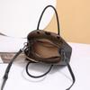 2025 Women's High-End Genuine Leather Shoulder, Handbag, and Crossbody Bag - Large Capacity, Luxurious Cowhide Commuter Design.