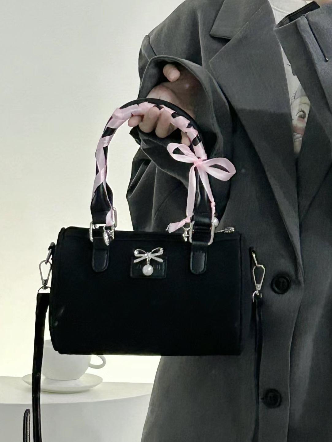 

Трендовая сумка High-End Boston Bag Niche Girl Heart Bow Portable Commuter Shoulder Oblique Span Bag