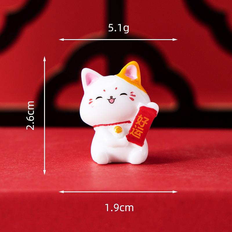 1pcs Figurines Miniature Cute Lucky Cat Micro Landscape Crafts Ornaments For Home Decorations Animal Car Decor Room Accessories