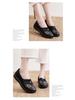 2025 Women's Spring/Summer Round Toe Mesh Shoes: Anti-Slip, Soft Sole, Breathable Comfort for Middle-Aged & Elderly