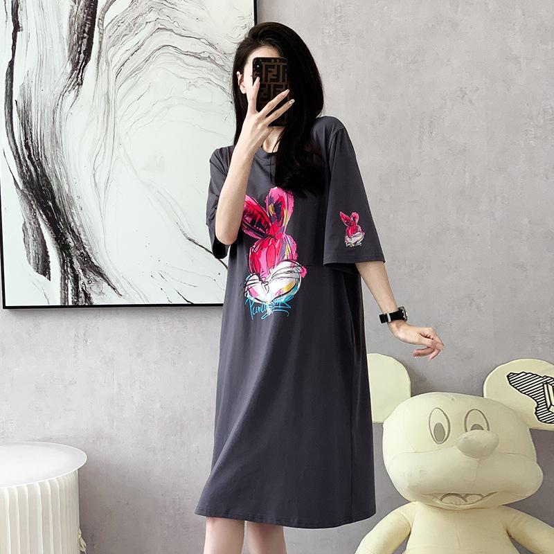 

Летнее платье-футболка миди большого размера с принтом кролика для женщин XL древесный уголь/серый