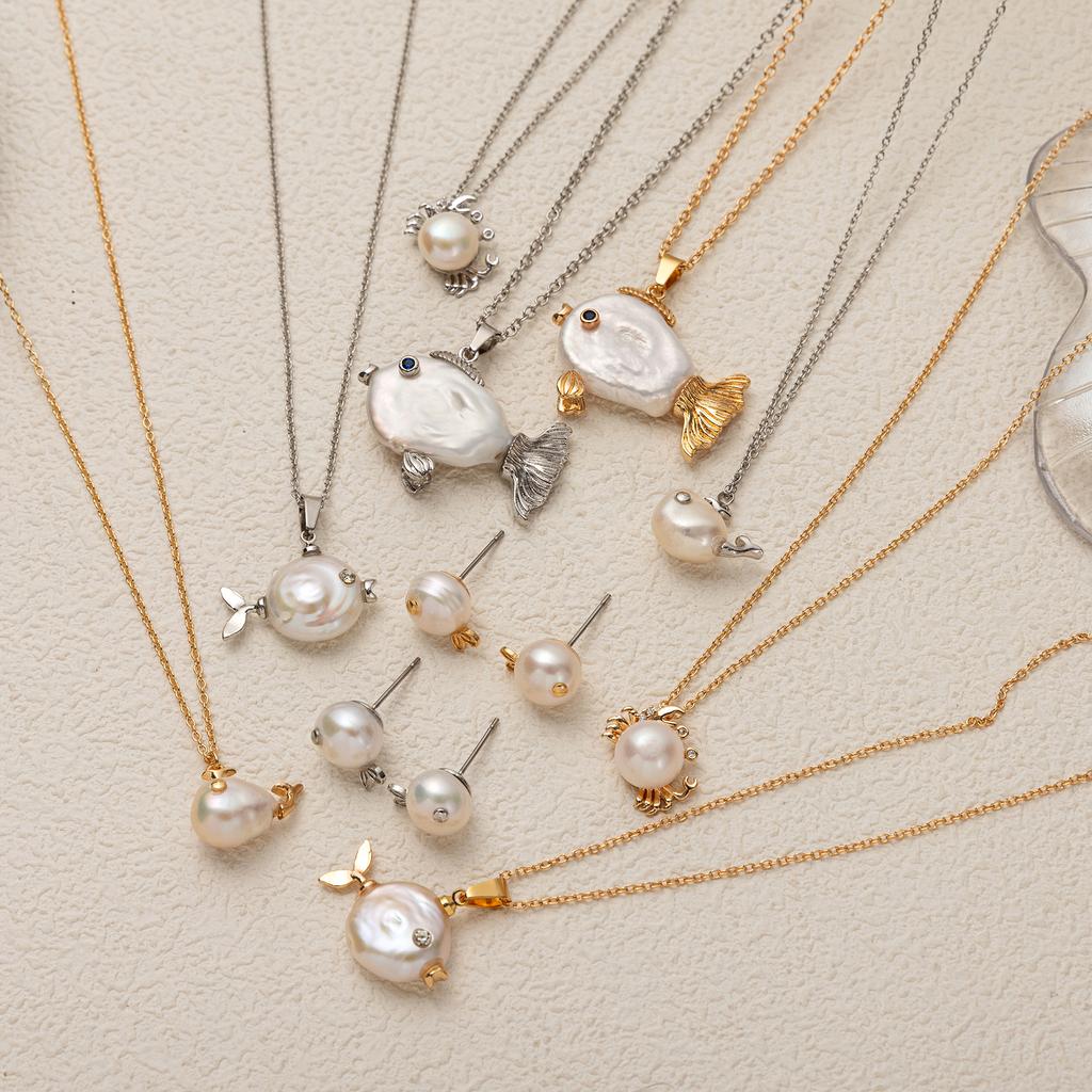 Baroque Whale Necklace, Alien Pearl, Marine Life Pendant, Clavicle Chain, Small Fish, Gold Plated, Color Preserved
