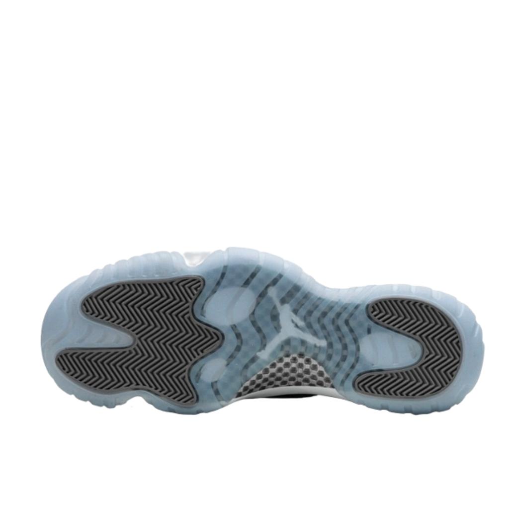 Air Jordan 11 Retro Cool Grey (2021)