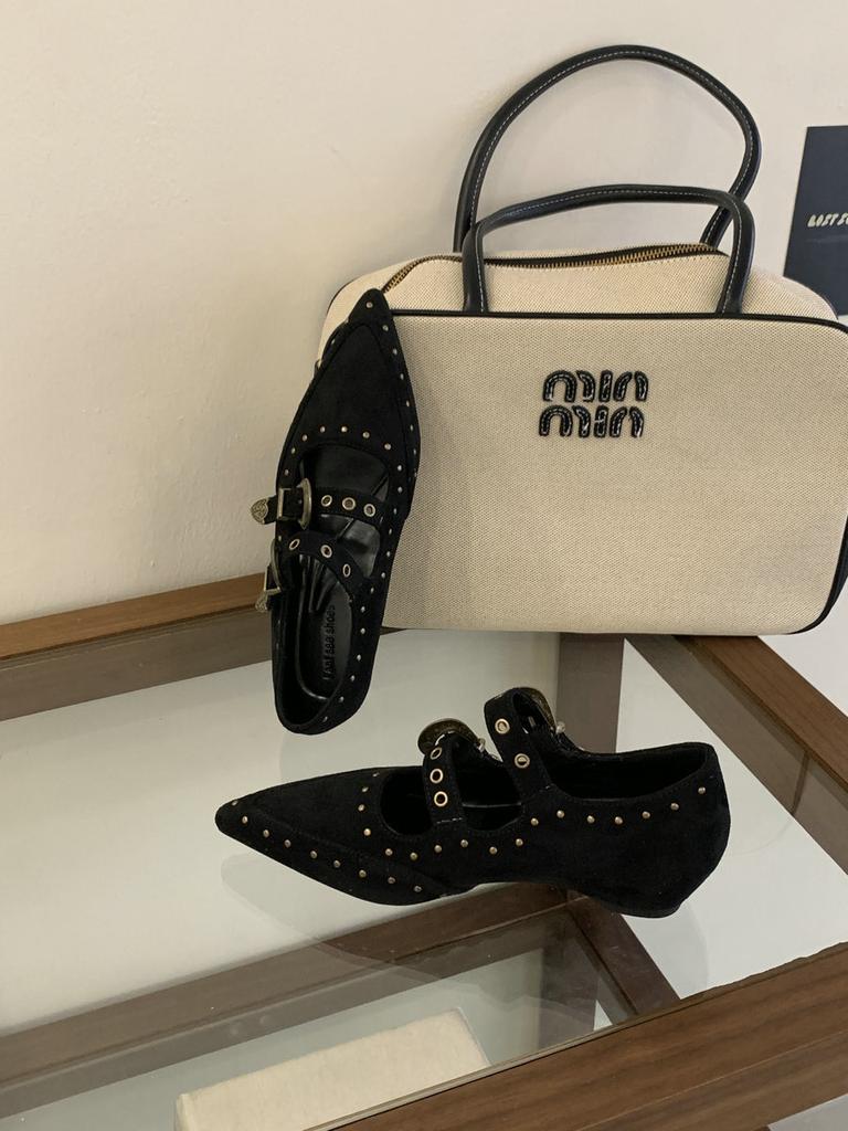 Inner heightening retro rivets shallow single shoes women's 2025 new belt buckle European and American pointed temperament Mary Jane women's shoes