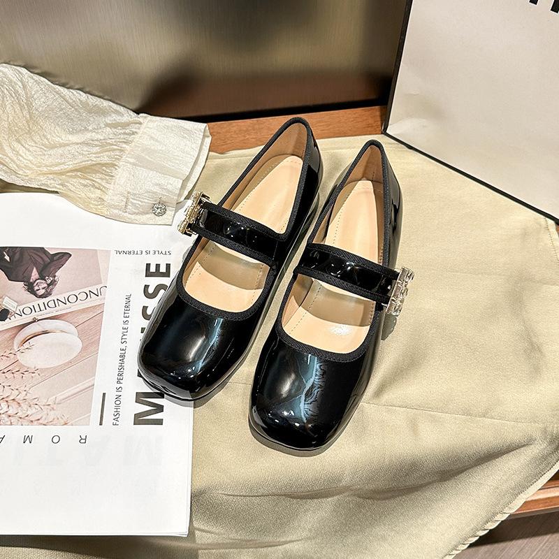 Inre höjdökning Franska Mary Jane-skor vår nya strass retro fyrkantig tå mjuk sula enkla skor kvinnor
