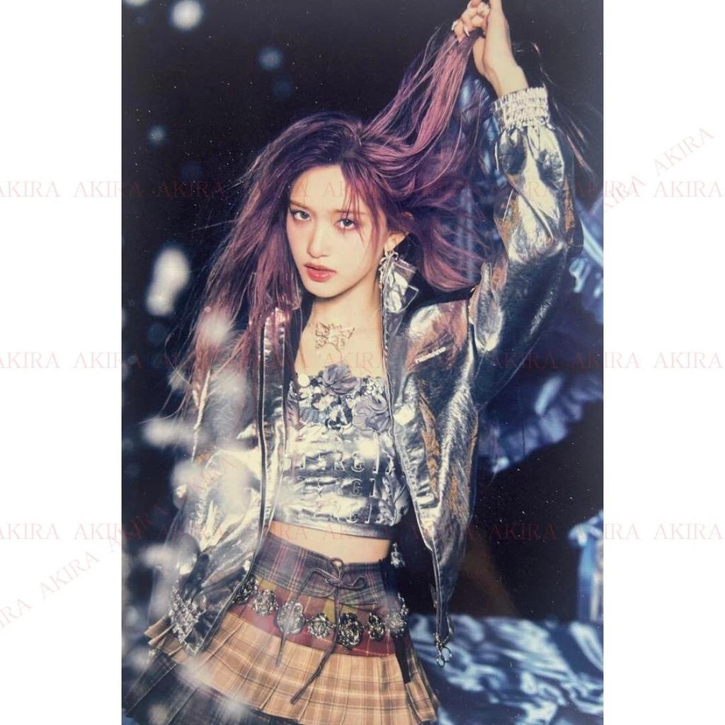 IVE 3. EP IVE EMPATHY KARTKA ZE ZDJĘCIEM Z ALBUMU & POB OFICJALNY