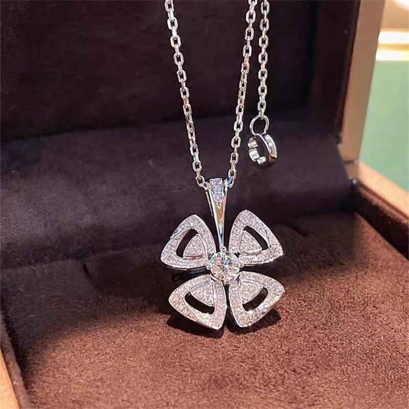 Elegant Four-Leaf Clover Diamond Pendant Necklace for Women