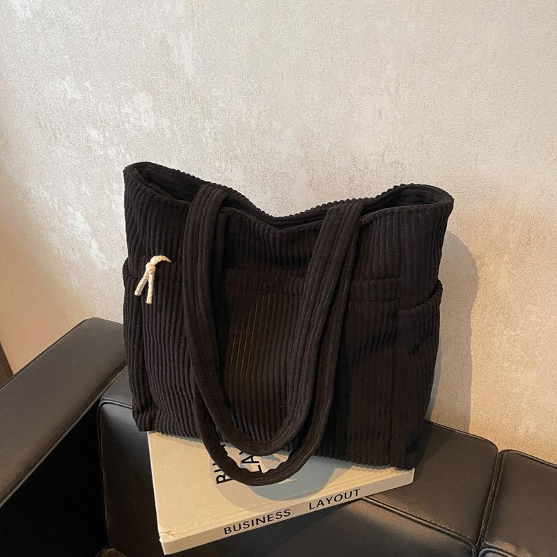 Fashion velvet bag women's autumn and winter new shoulder armpit bag large capacity commuting class tote bag