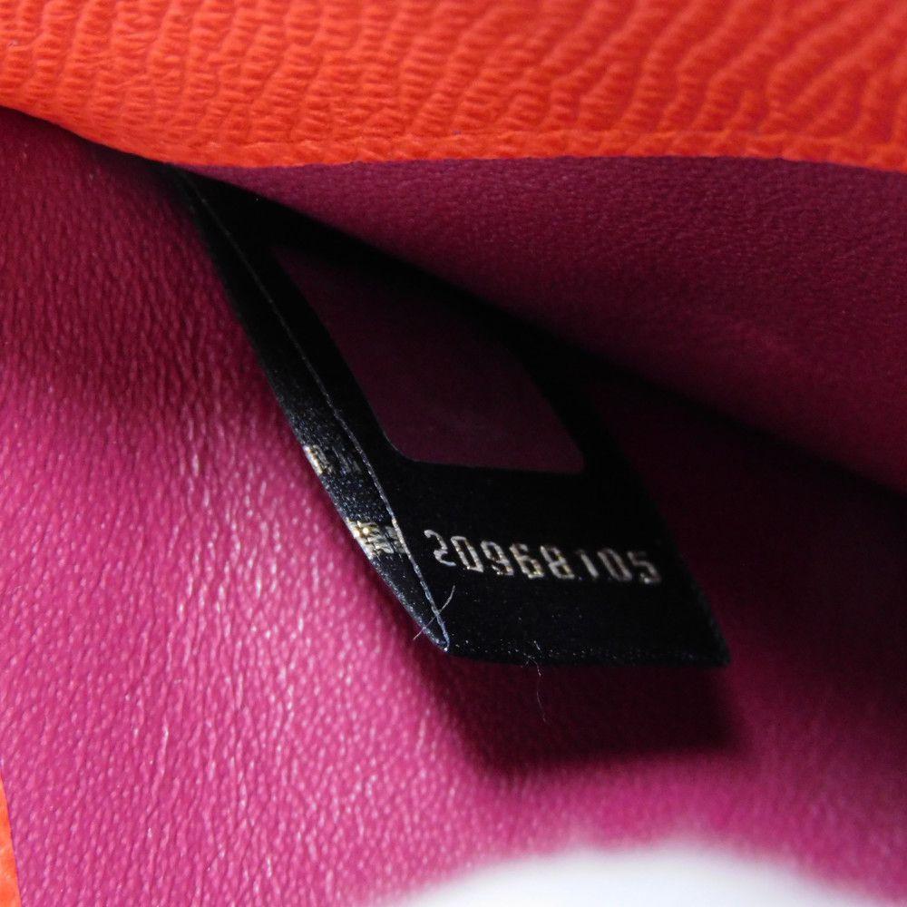Used 11679 Long Zip Wallet 37690 7940 Grain Calfskin Compartment Zip Around Logo Charm Red Unisex from Japan AUTHENTIC