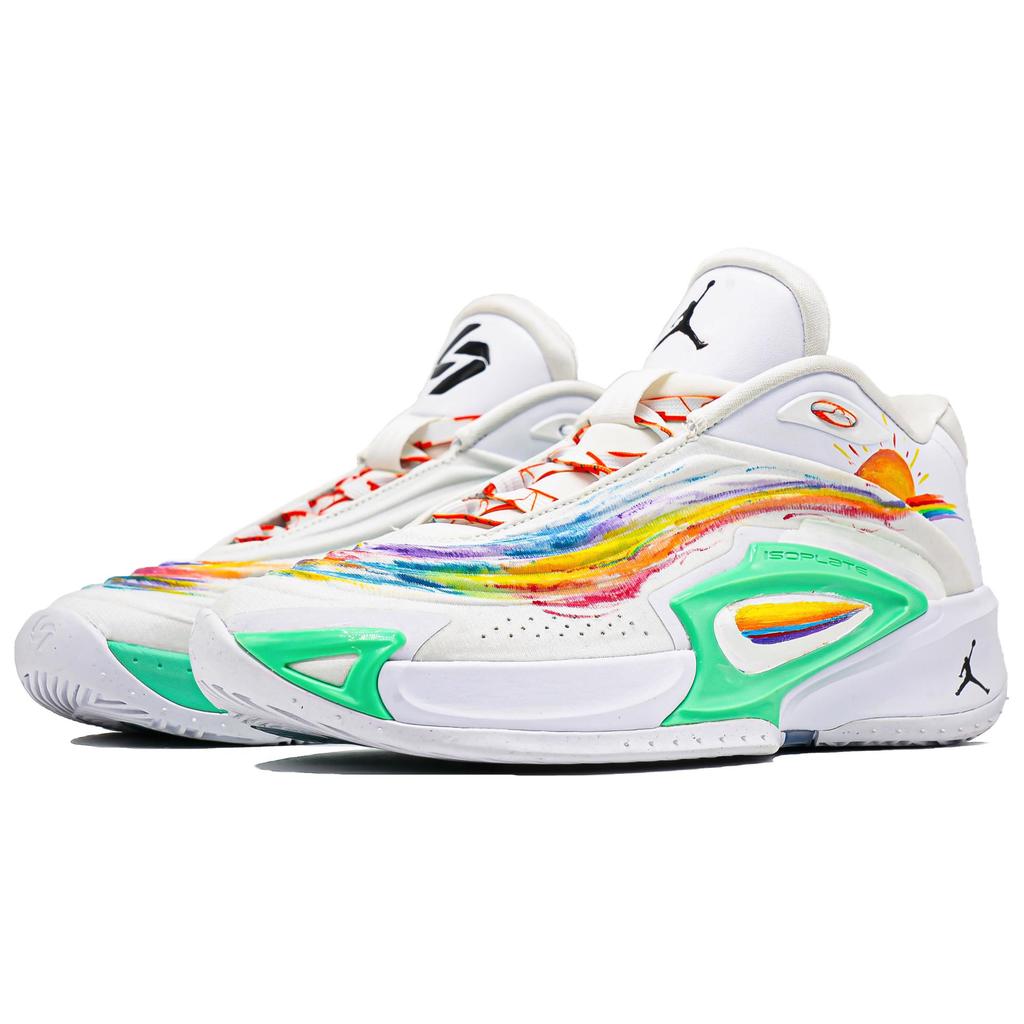 Jordan Luka 3 Cushioning Low top Basketball Shoes Unisex White HQ5055-107(Team145-)