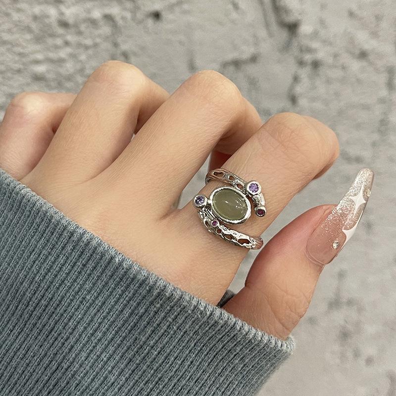 Nischendesign Sinn für Klasse Persönlichkeit Französischer kalter Wind Unregelmäßige Öffnung Modering Damen Zeigefingerring