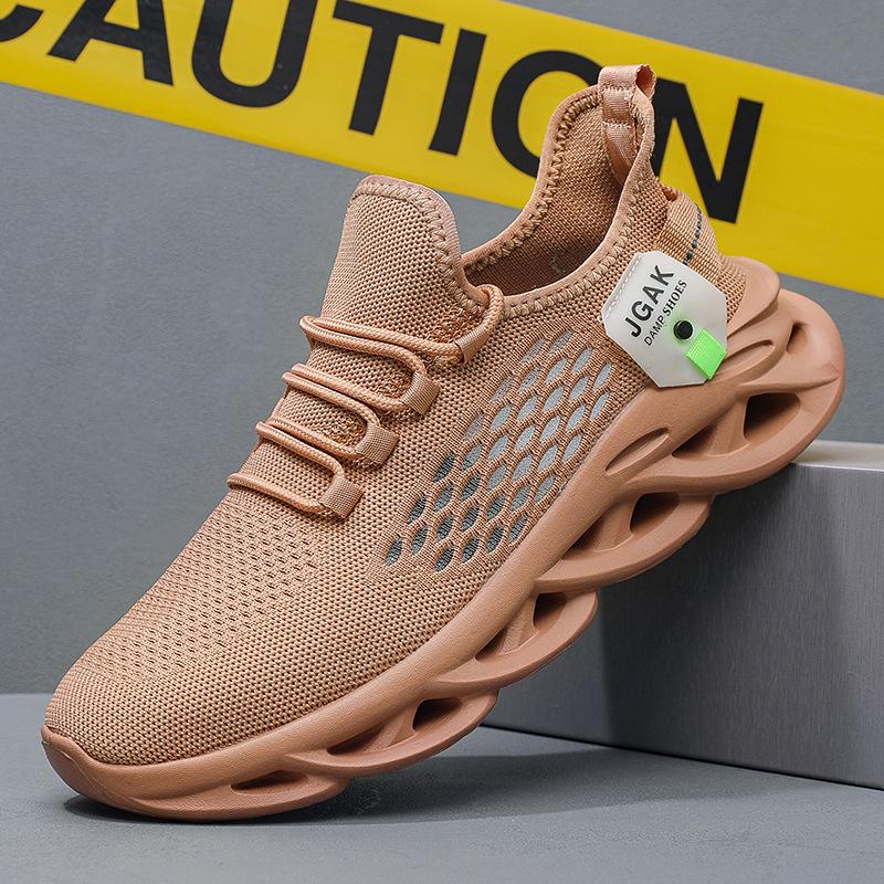 Extra large size. Size men's shoes summer sports and leisure models breathable thin mesh twist sole shoes lightweight men's shoes