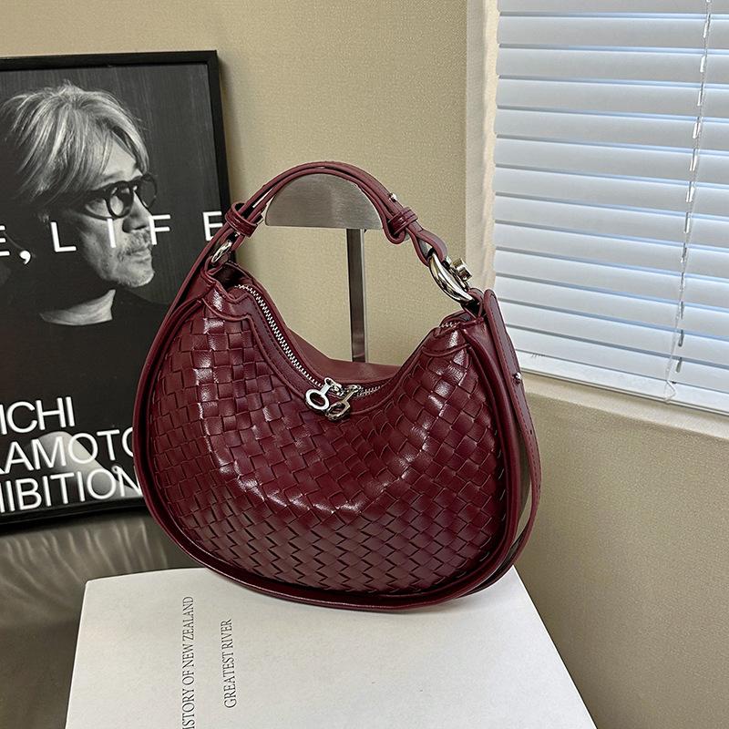 Shoulder Bag, High-end Woven Handbag, Women's Soft Leather Fashionable Dumpling Bag, Daily Commuting Women's Shoulder Bag