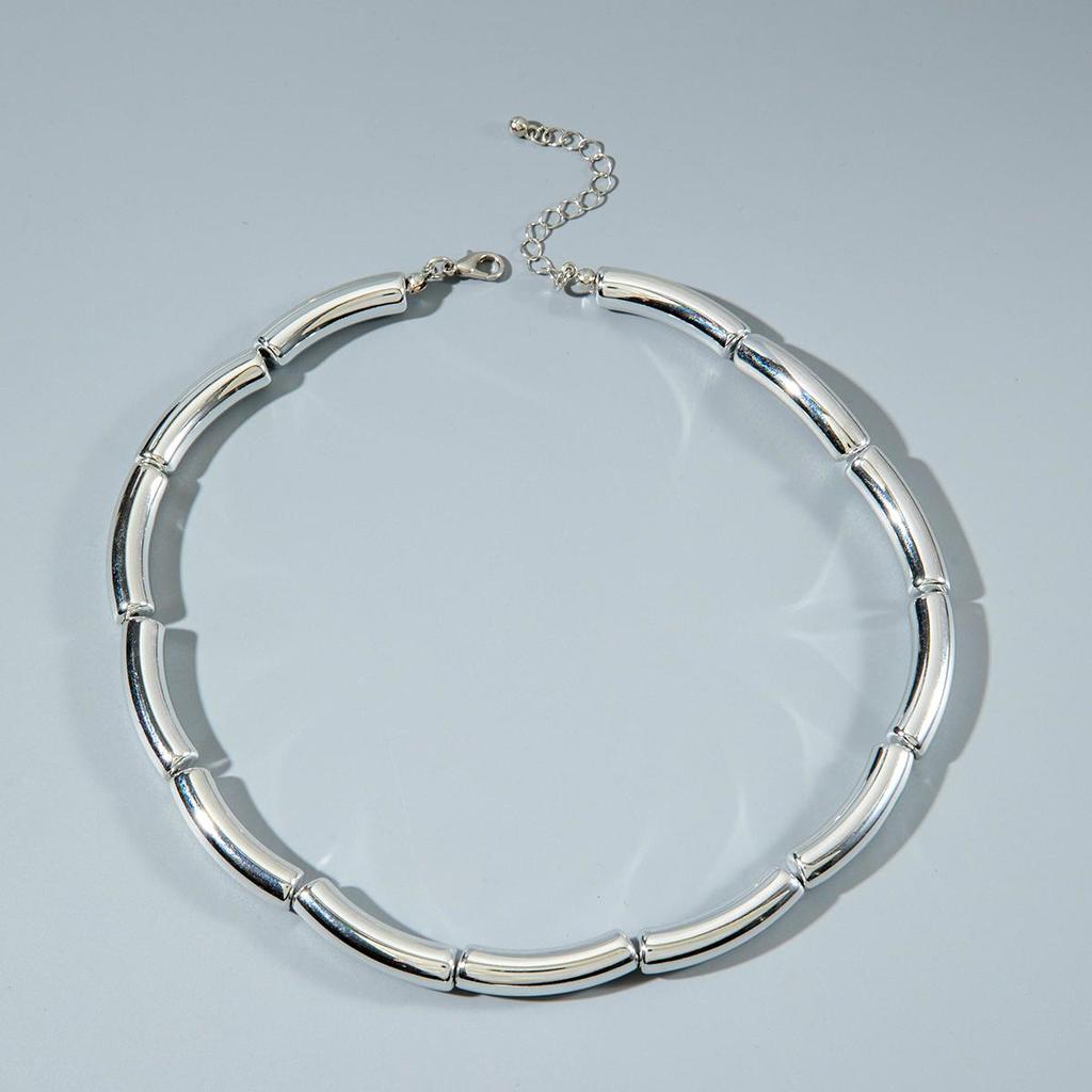 Fashionable Minimalist Metal Texture Geometric Elements Round Tube Short Necklace for Women's Jewelry Hip-Hop Punk Style Choker Necklace