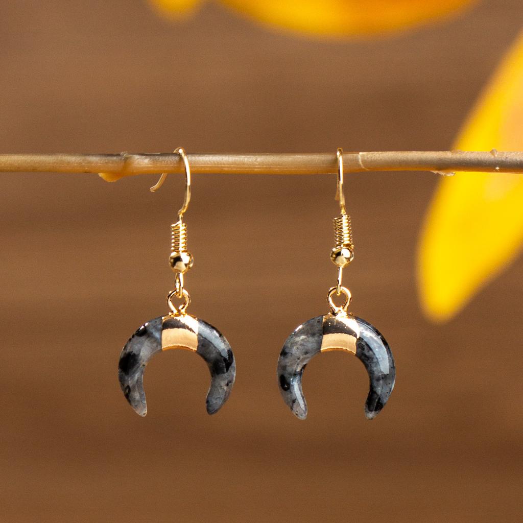 Natural crystal moon earrings, pink crystal, horn earrings, minimalist earrings, accessories,Christmas gift,Valentine's Day gift, girlfriend gift