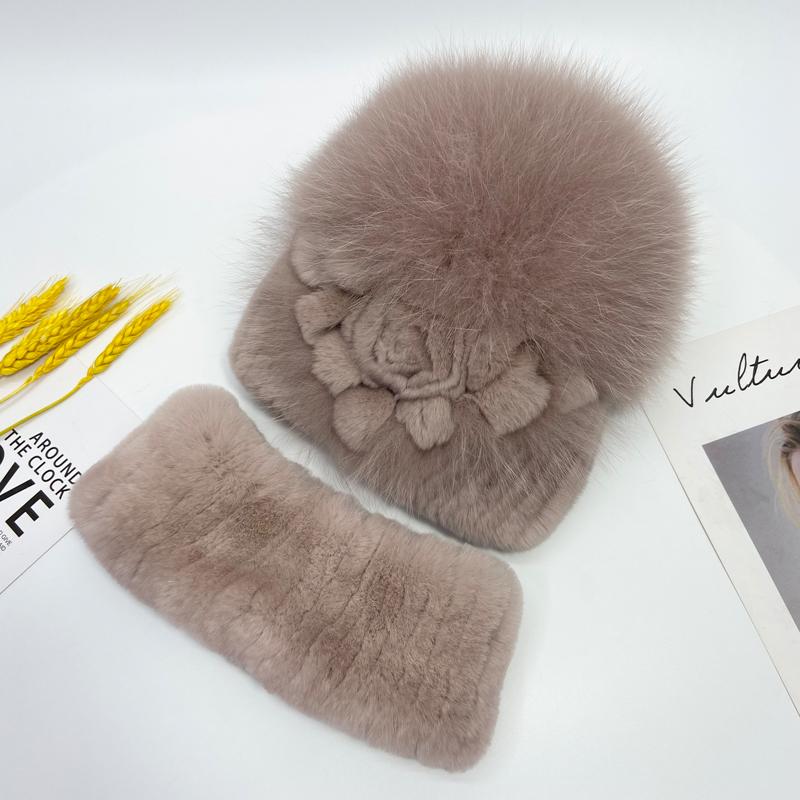 

Теплый комплект шапка и шарф из меха кролика рекс, вязаная женская шапка с цветочным узором, натуральный мех, помпон из лисы, шапка-бини, уличная, мягкая, модная, брендовая шапка head size 55-59cm