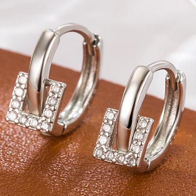 Stylowe i Proste Geometryczne Okrągłe Cyrkoniowe Małe Kwadratowe Kolczyki, Koreańska Wersja Kolczyków Koła, Mała i Dopasowana Biżuteria na Uszy.