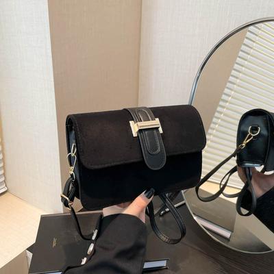 Fashion Suede Suede Surface High Value Single Shoulder Messenger Bag 2025 Autumn and Winter New Small Square Bag