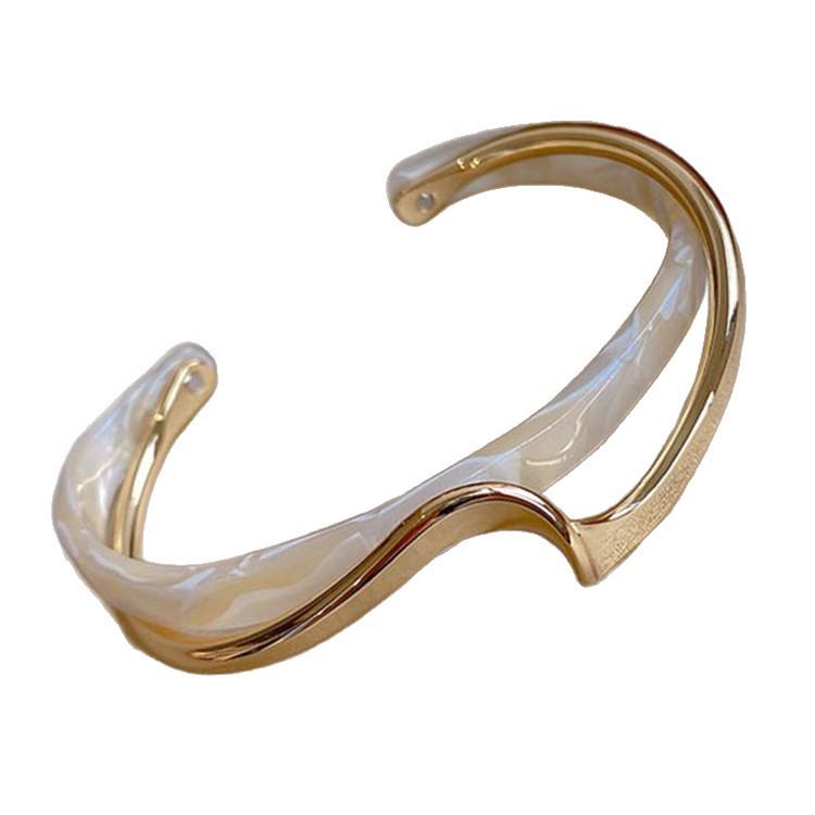 Gold-Plated Geometric Open Bangle – Korean-Style, Luxury Retro Bracelet with Unique Design for Women