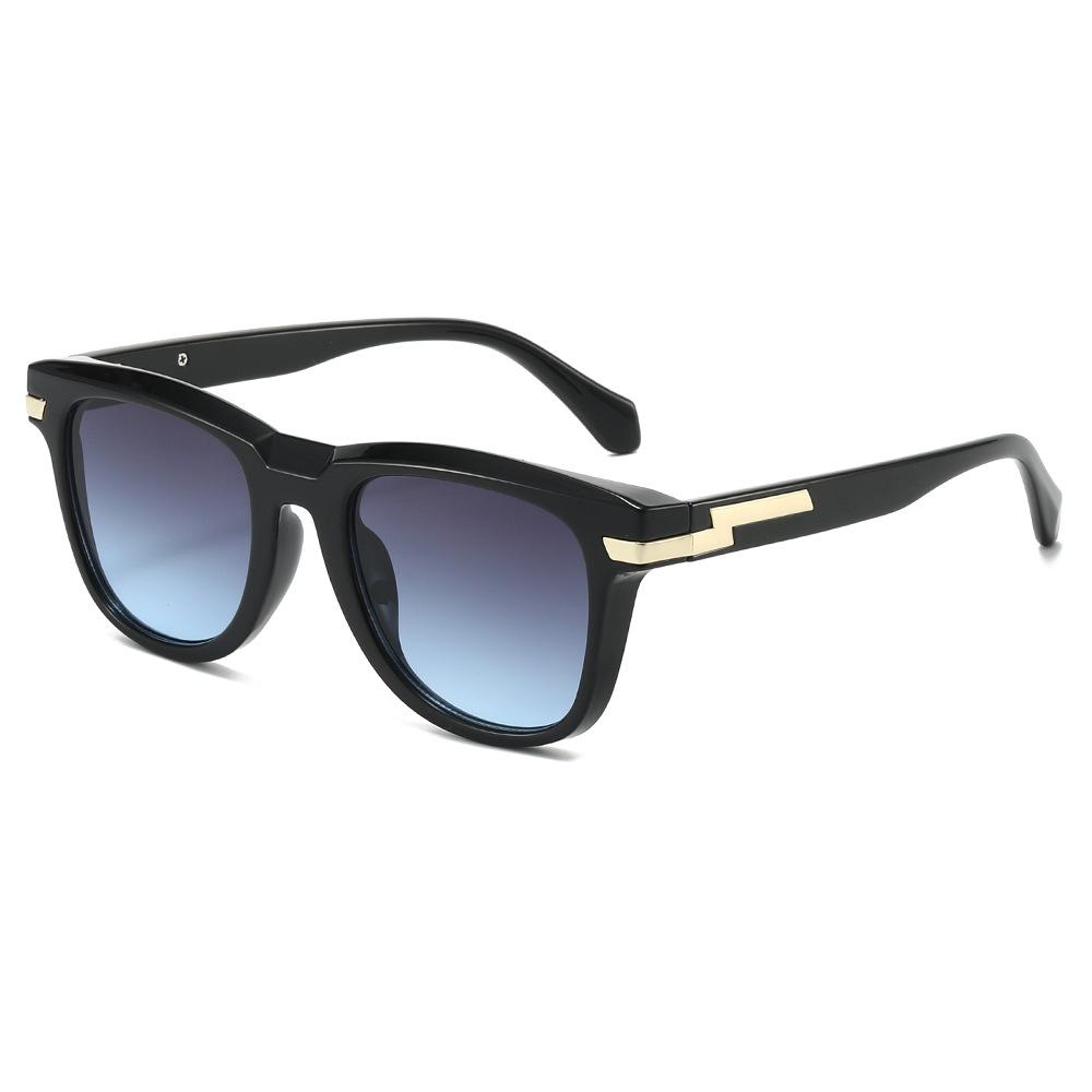 New Retro Gradient Rectangular Women Sunglasses With Personality Brand Frame Design All Match Men Casual Sun Glasses Uv400