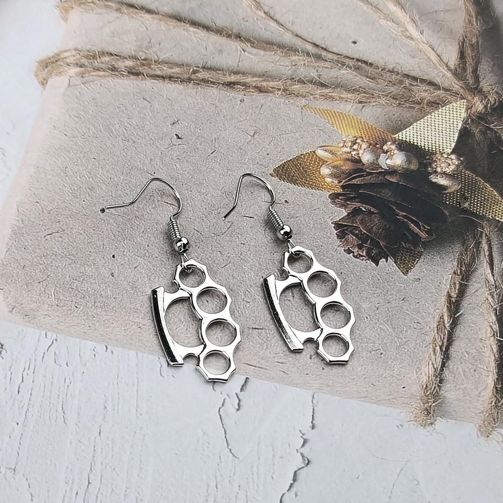 Fashion Knuckles Dangle Drop Earrings Vintage Goth Aesthetic Cool Long Earrings for Women Designer Jewelry Accessories