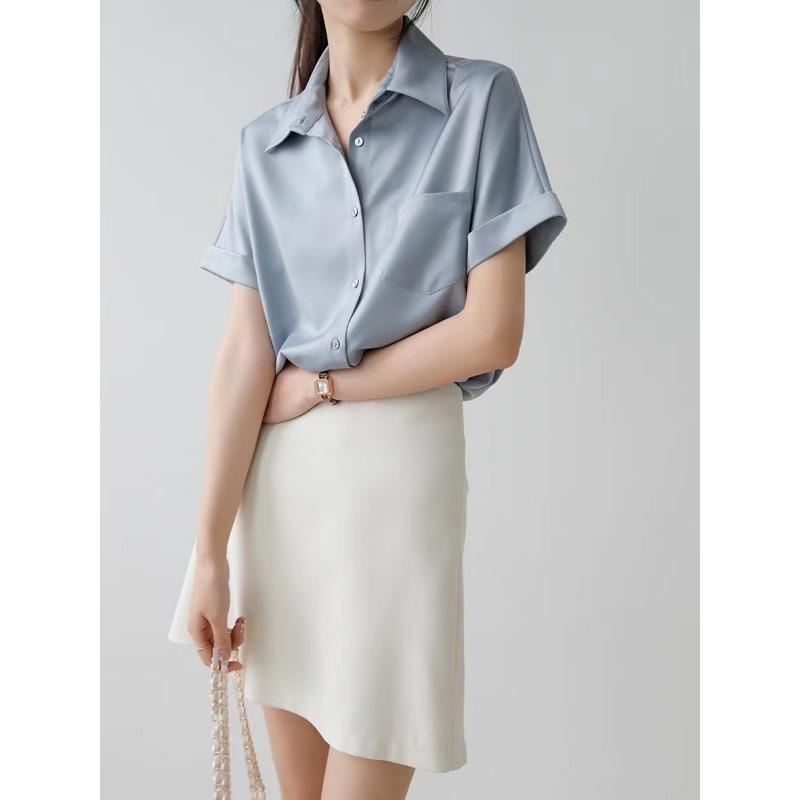 

Літня проста сіро-блакитна атласна сорочка з коротким рукавом Жіноча професійна блуза для співбесіди з білим комірцем S сіро блакитний колір