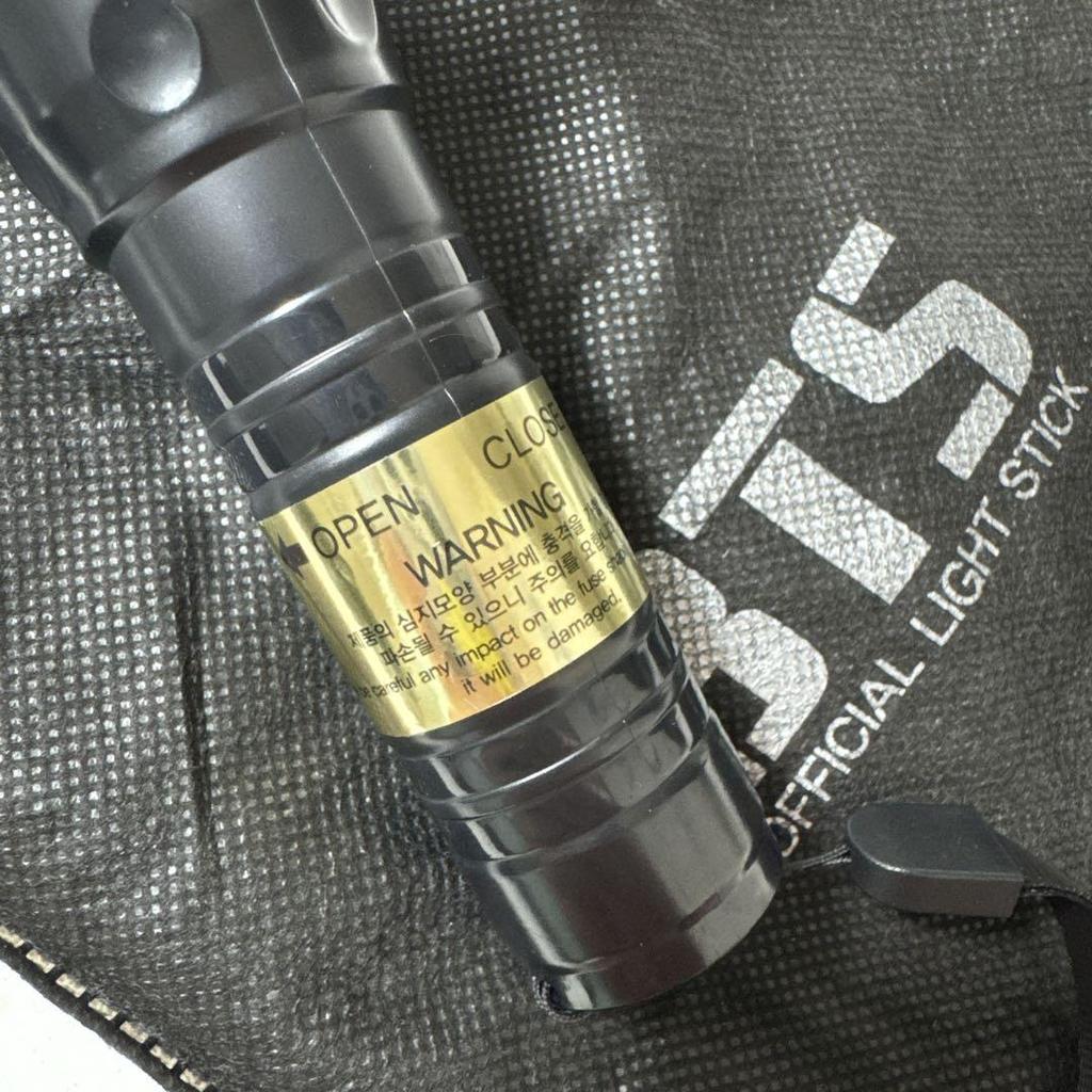 [USED] BTS Official Light Stick ver.1 First Generation AmiBomb