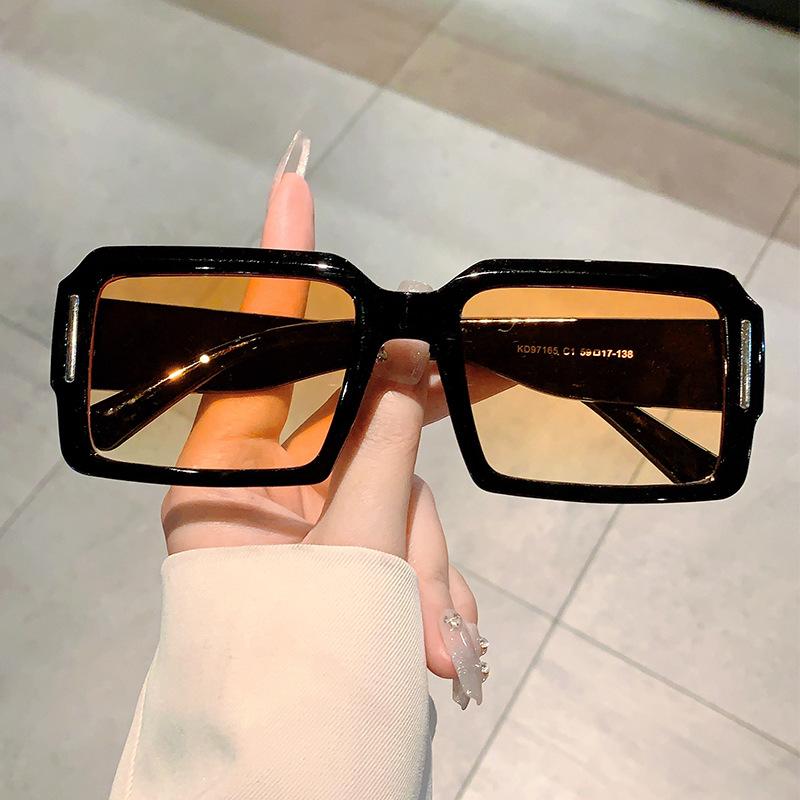 

Latest Retro Square Sunglasses Female Male Luxury Brand Compact Round Sun Eyeglasses Women Eyewear Oculos De Sol for Men Women 1PC