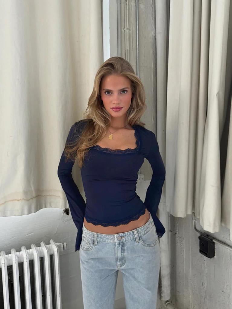 2025 Podzim/Zima Sexy Žebrovaný Top s Dlouhým Rukávem a Krajkovou Lemovkou s U Výstřihem