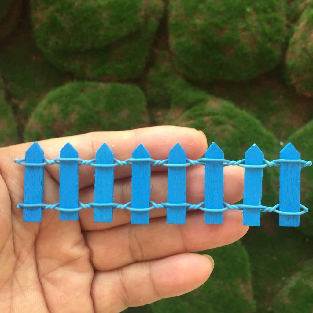 Eight-Piece Mini Succulent Wood Fence Ornaments