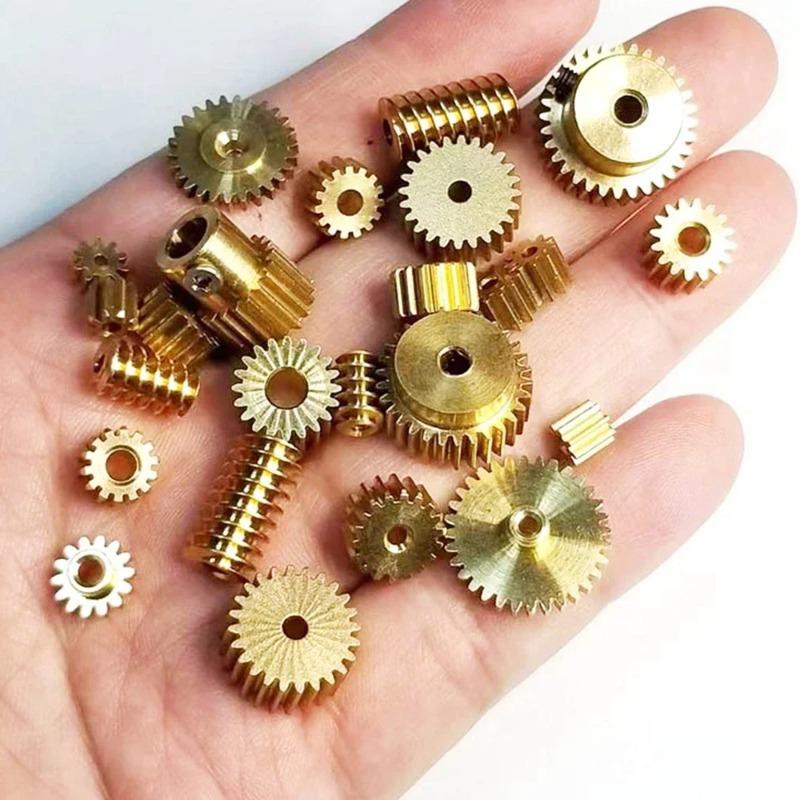 3pcs 0.5M Copper Spur Gear Set: 8T/10T/20T/24T, 1.95mm/3.95mm/2.51mm Bore Precision Brass Gears for DIY Models