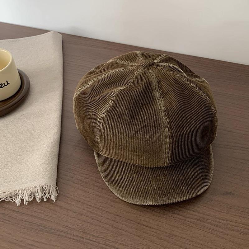 

Ретро вельветовая восьмиклинка для женщин, корейский стиль, модная, литературная, старая шляпа, осень-зима, новая японская шляпа художника M（56-58cm）