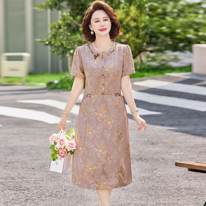 2026 Summer Fashion Slimming Dress for Mom: Elegant Chinese Style for Middle-aged Women