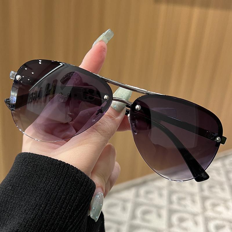 Retro Round Frame Large Frame Sunglasses New Women Sun Glasses Holiday Man Outdoor Camping Fishing Sunnies Uv400 Glasses