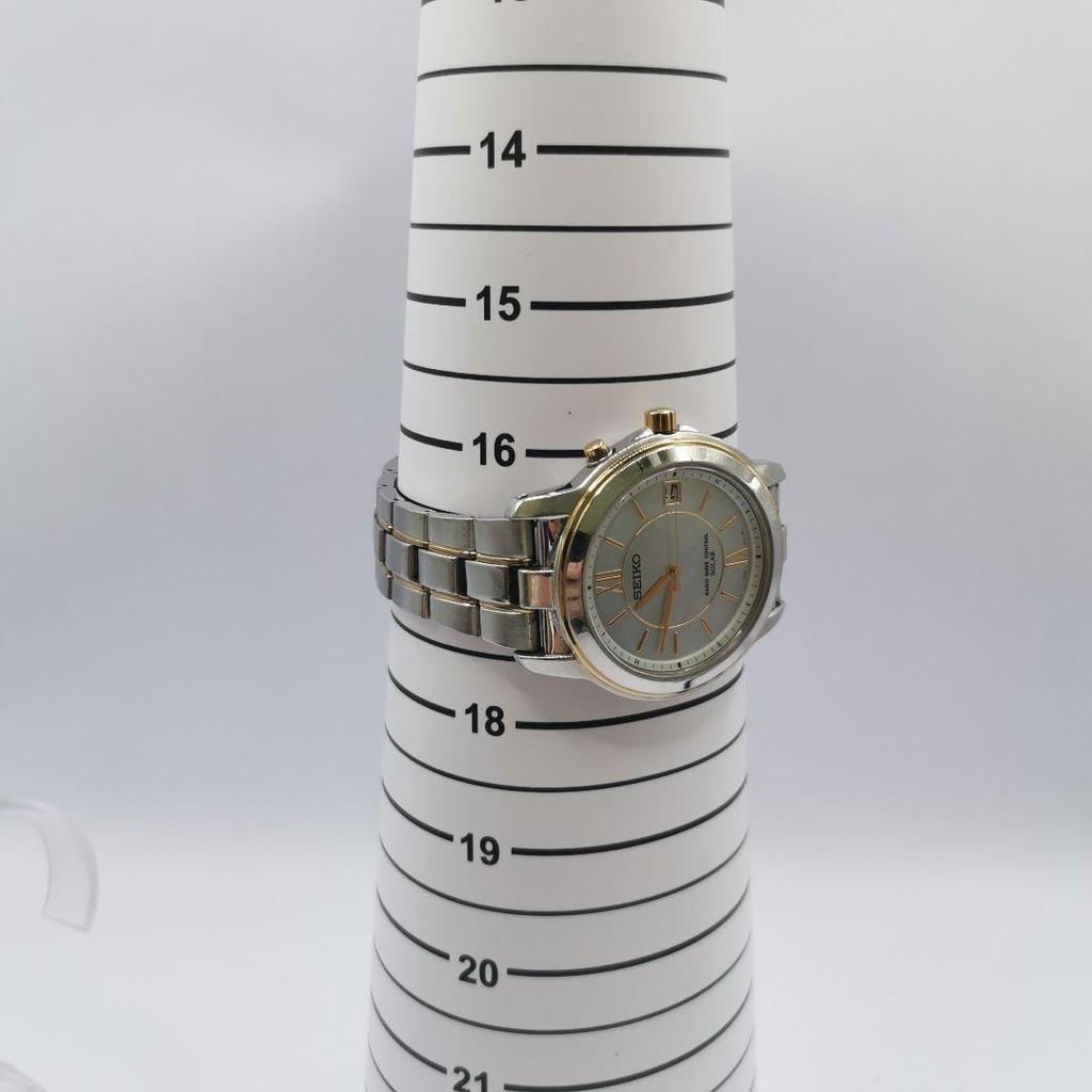 Used SEIKO Radio Solar 7B22-0BK0 Silver Combi Shell Dial