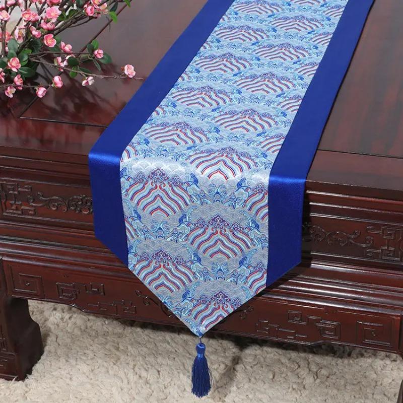 

Chinese Floral Dragon Phoenix Pattern Jacquard Satin Table Runner Luxury Wedding Decor Tassel Lace Table Cover Centerpiece 33x120cm