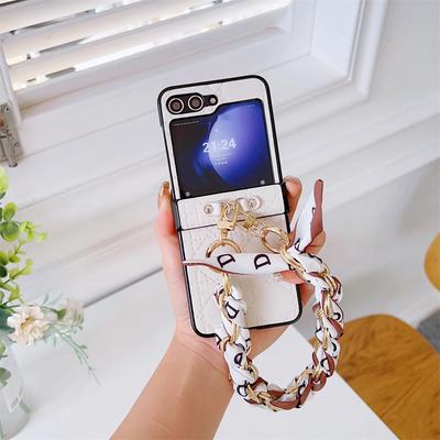 Husă de telefon cu lanț din piele PU și curea de mână din mătase pentru Samsung Galaxy Flip 6 5 4 3 Flip5 Flip4 Flip3 5G Husă protectoare rezistentă la șocuri