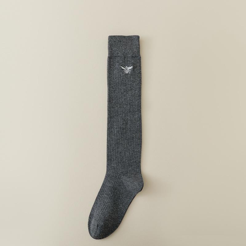 Women Stockings Bee Embroidery Long Socks Solid Color Black White Gray Stockings Knitted Cotton Knee Socks Women Stockings