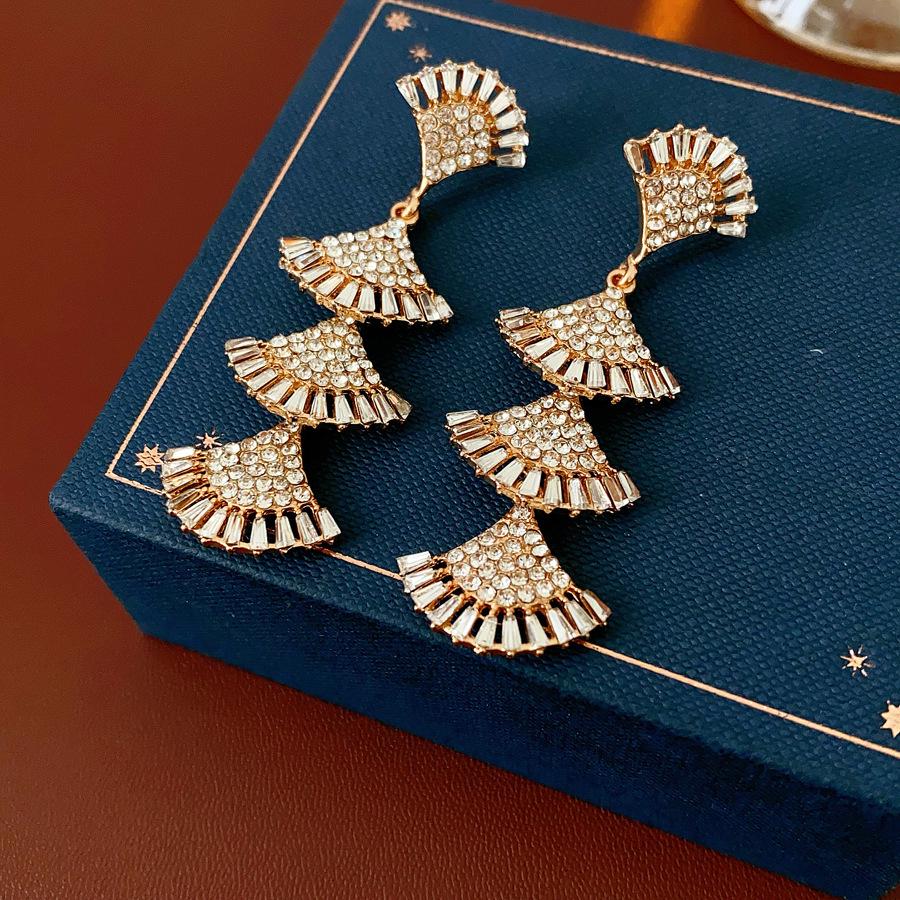 Silver Needle Light Luxury Rhinestone Fan Tassel Earrings - Exquisite High-End Ear Jewelry