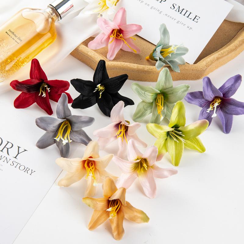 Simulazione Gigli Fiori Finti Oggetto di Scena per Riprese Fiori di Seta Copricapo Accessori per Capelli Materiale Accessori Fatti a Mano Fai da Te Matrimonio Decorazione Casa