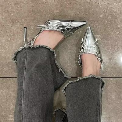 Srebrne sandały na wysokim obcasie damskie lato 2024 Punk Goth szpiczaste buty imprezowe damskie metaliczne cienkie szpilki szpilki damskie