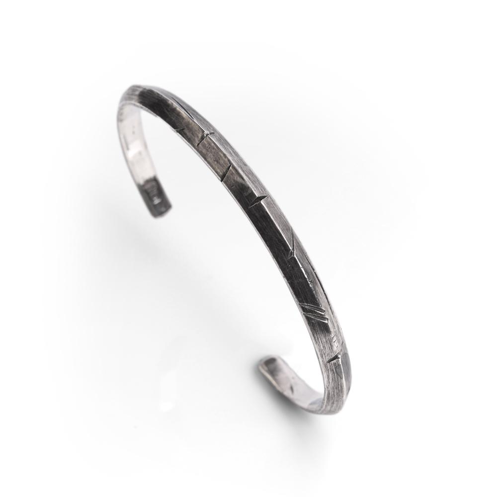 Agroundring Triangle Bangle