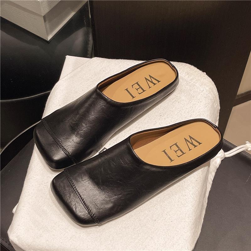 French flat-bottomed Birkenstock versatile bag head half slippers women's shoes 2025 new spring and summer retro niche lazy single shoes