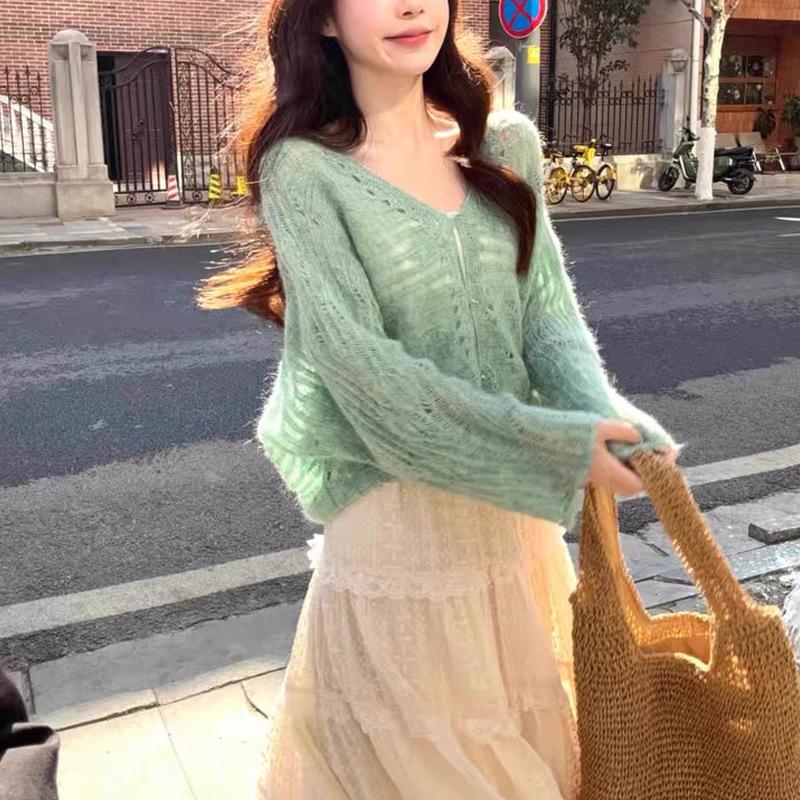 2026 Women's Sweet Style V-Neck Green Knit Cardigan - Lightweight Sun Protection for Spring/Summer