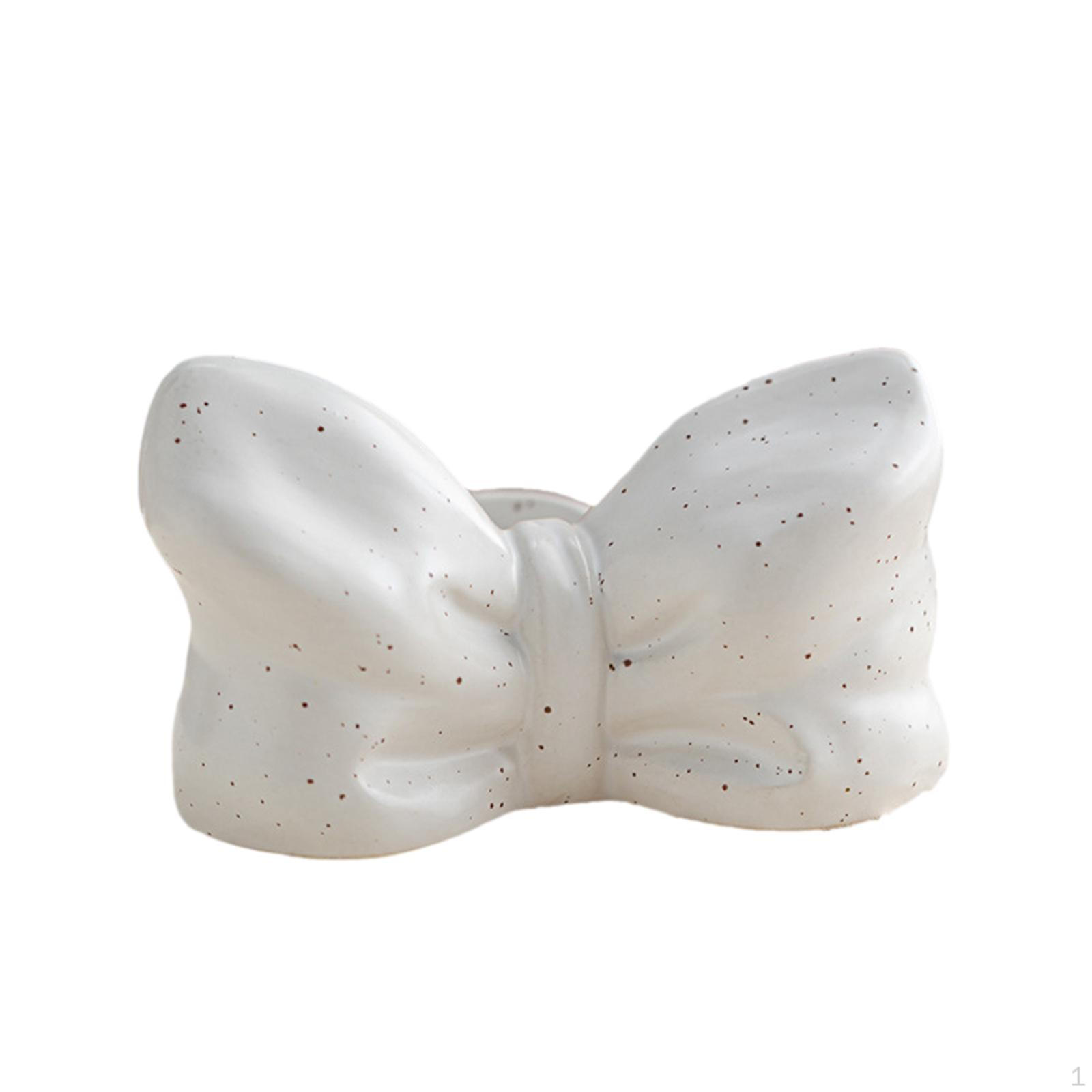 

Bow Shaped Candle Holder Romantic Candlestick Ornament for Fireplace Dining Room Mantel белый