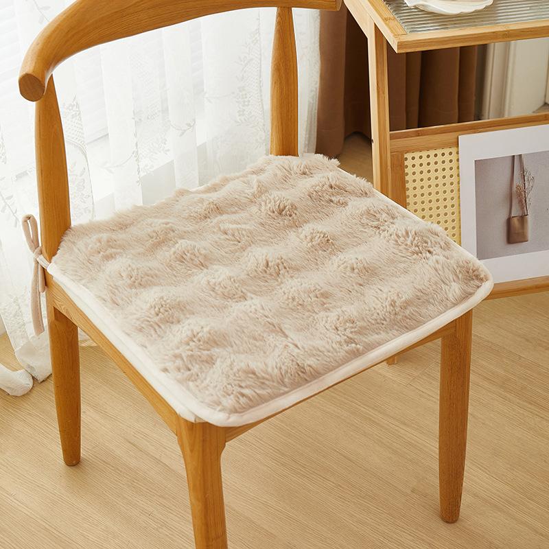 Премиальная зимняя плюшевая подушка для сиденья толстая теплая нескользящая накладка на стул для офиса дома комфорт мягкий чехол 4040cm кофейный 980₽