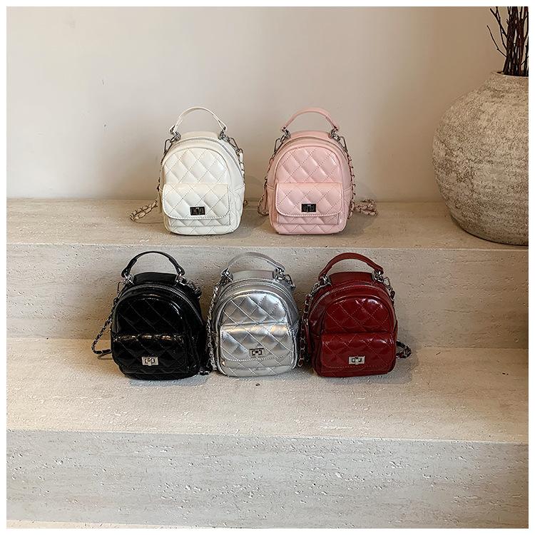 Rhombus embroidery thread niche design women's backpack 2025 new popular versatile chain small backpack bucket small schoolbag