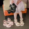 Mädchensandalen 2026 Sommer Neu Mode für kleine Mädchen Prinzessinnenschuhe Baby Blumenfee Stil Weiche Sohle Perlen Schuhe