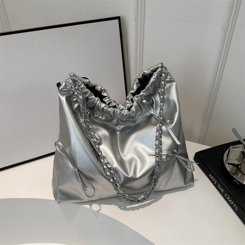 

Французская нишевая дизайнерская женская сумочка для весны, повседневная и красивая, новая, модная и персонализированная, простая сумка-ведро